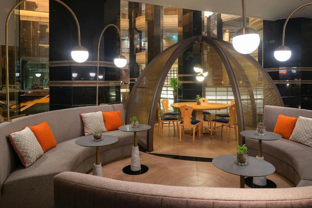 هتل سوئیسوتل راچادا